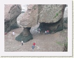 The Girls' Photo - Hopewell Rocks * 2592 x 1944 * (1.88MB)
